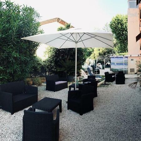 Hotel Resothel Le Gabian Saint-Laurent-du-Var Exteriér fotografie